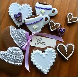 Vintage Hearts (hand-iced biscuits)