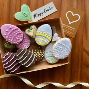 Pretty Easter Eggs (hand-iced biscuits)