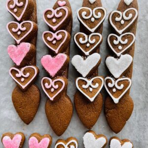 Lovespoon biscuit wedding favours