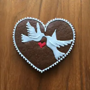 lovebirds biscuit