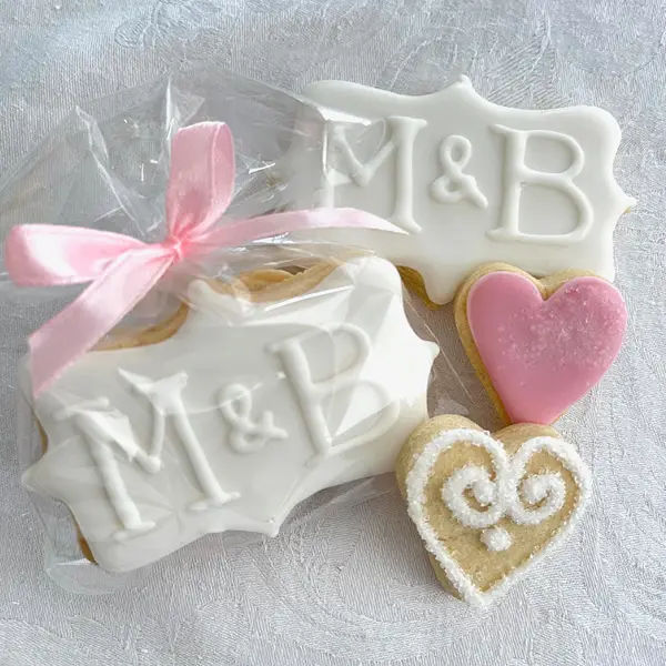 wedding monogram cookies iced biscuit favour
