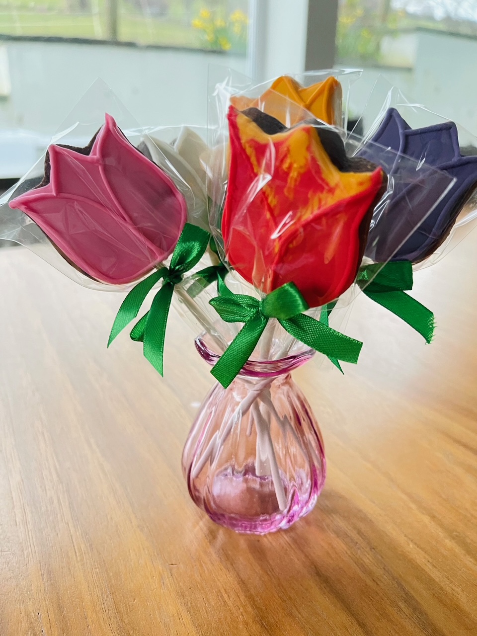 flower biscuits royal icing glass vase