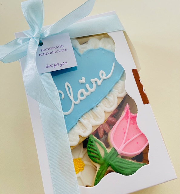 Iced biscuits personalized with name