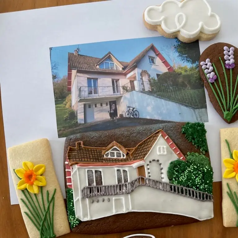 Hand drawn Iced biscuit house thank you gift